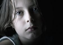 Comment améliorer la détection de la maltraitance infantile?