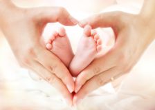 Maladies à dépister chez le nouveau-né : comment les sélectionner?